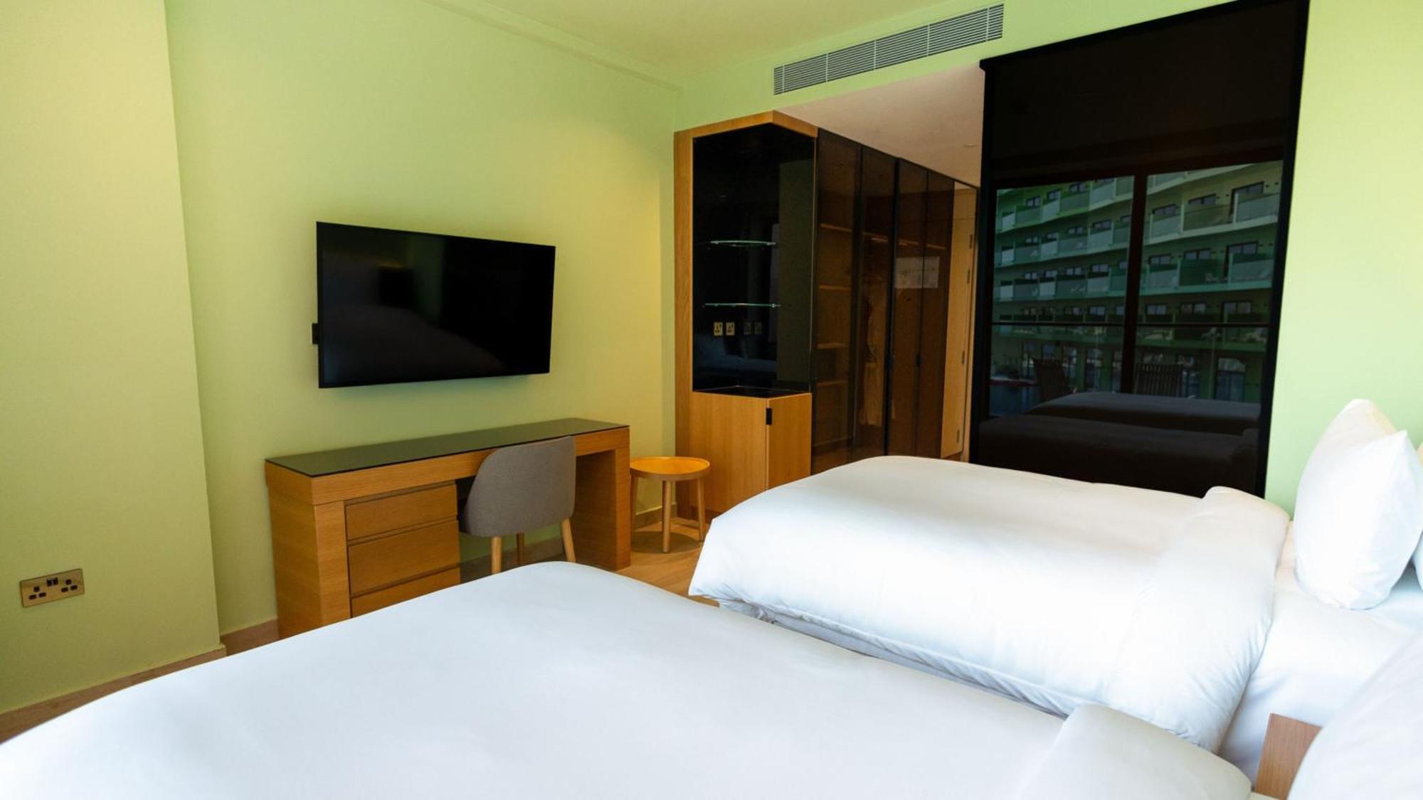 Voco Monaco By Ihg, Adults Only, World Islands Dubaï